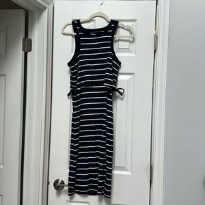 Old Navy maternity/nursing dress